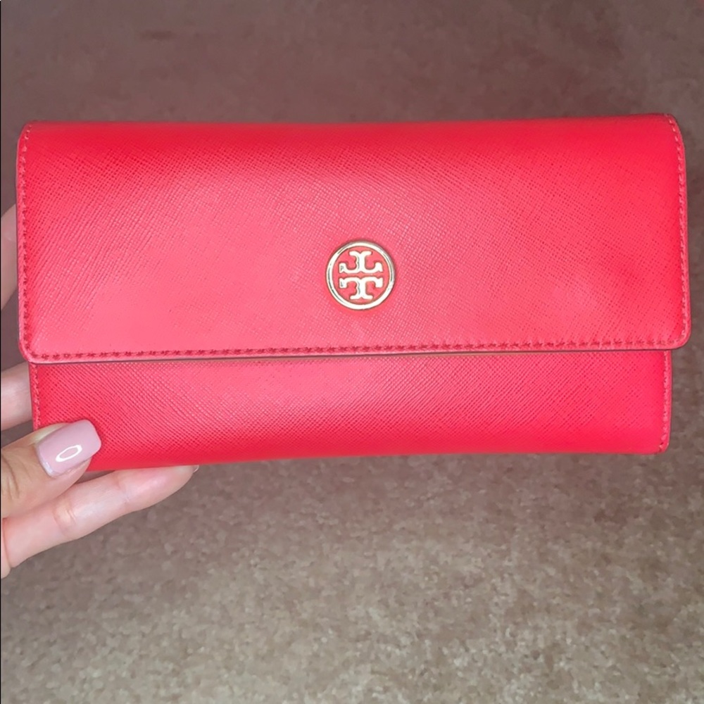 Tory Burch Robinson Wallet